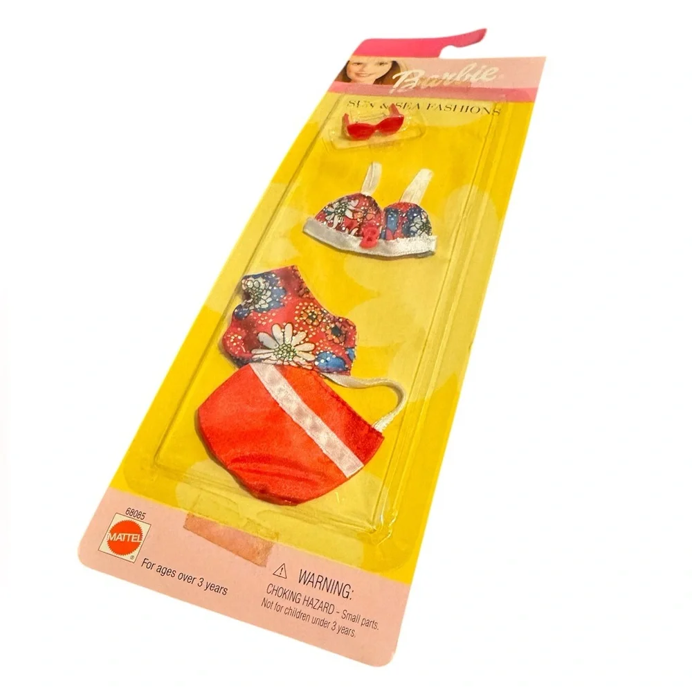 🔵 3/ $15 - Barbie Vibrant Sun & Sea Fashions Floral Fashion Set
